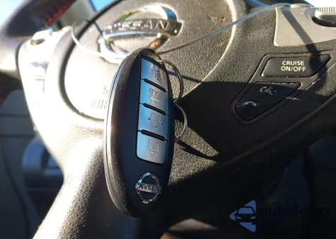 2017 Nissan Sentra Sr z USA, uszkodzony, nr VIN 3N1AB7AP8HY340231